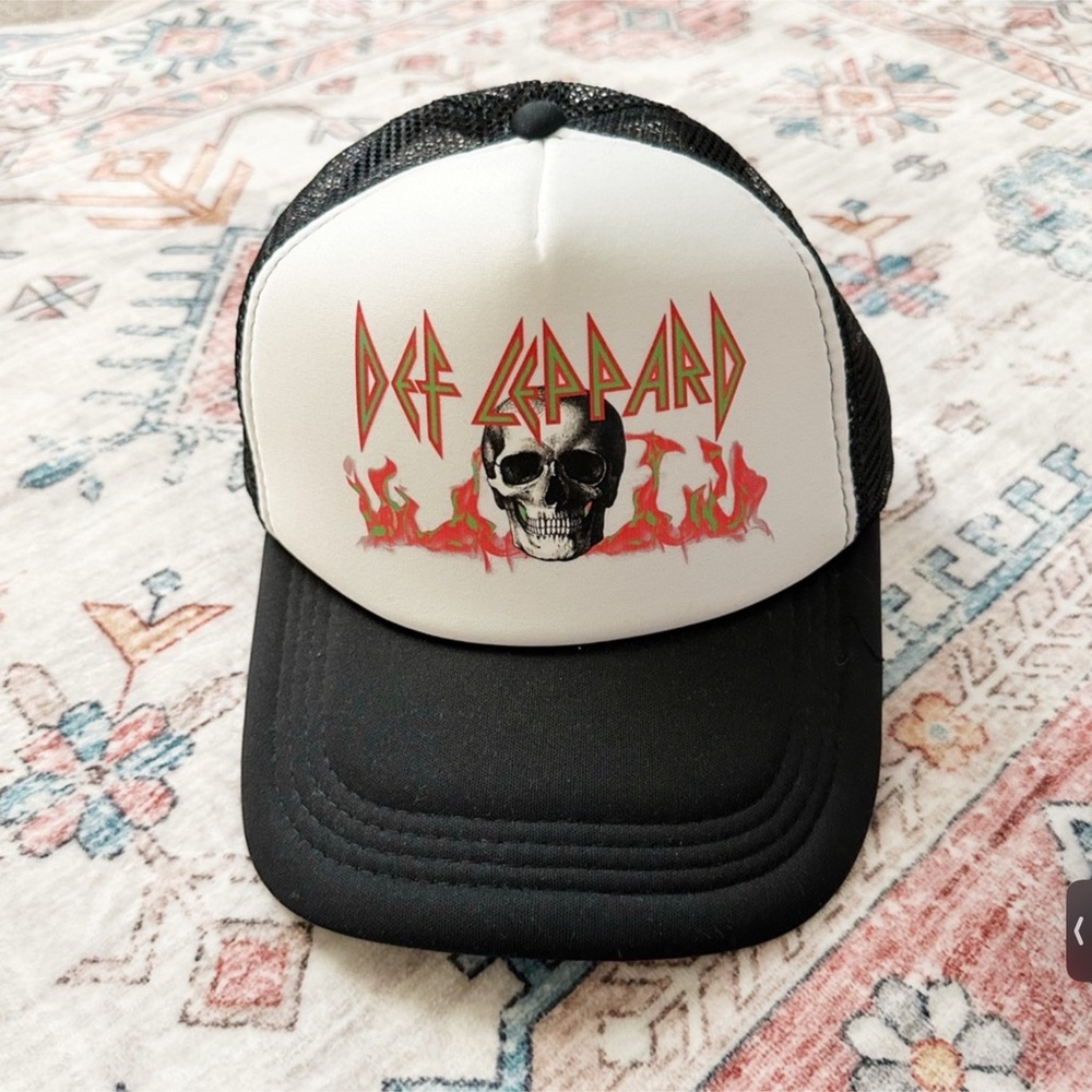 NWOT Def Leppard Trucker Hat